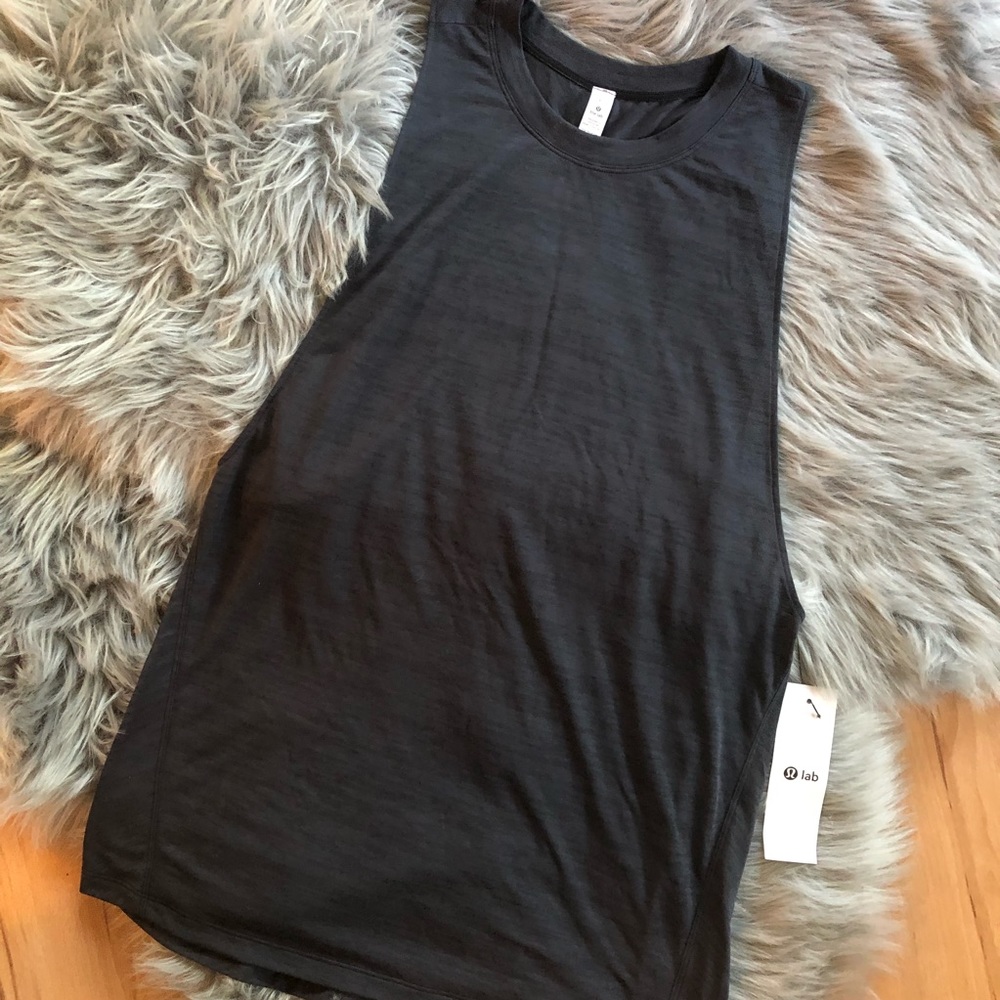 RARE LULU LEMON LAB MUSCLE TEE